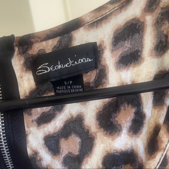 Jumpsuit - Picture 3 of 5